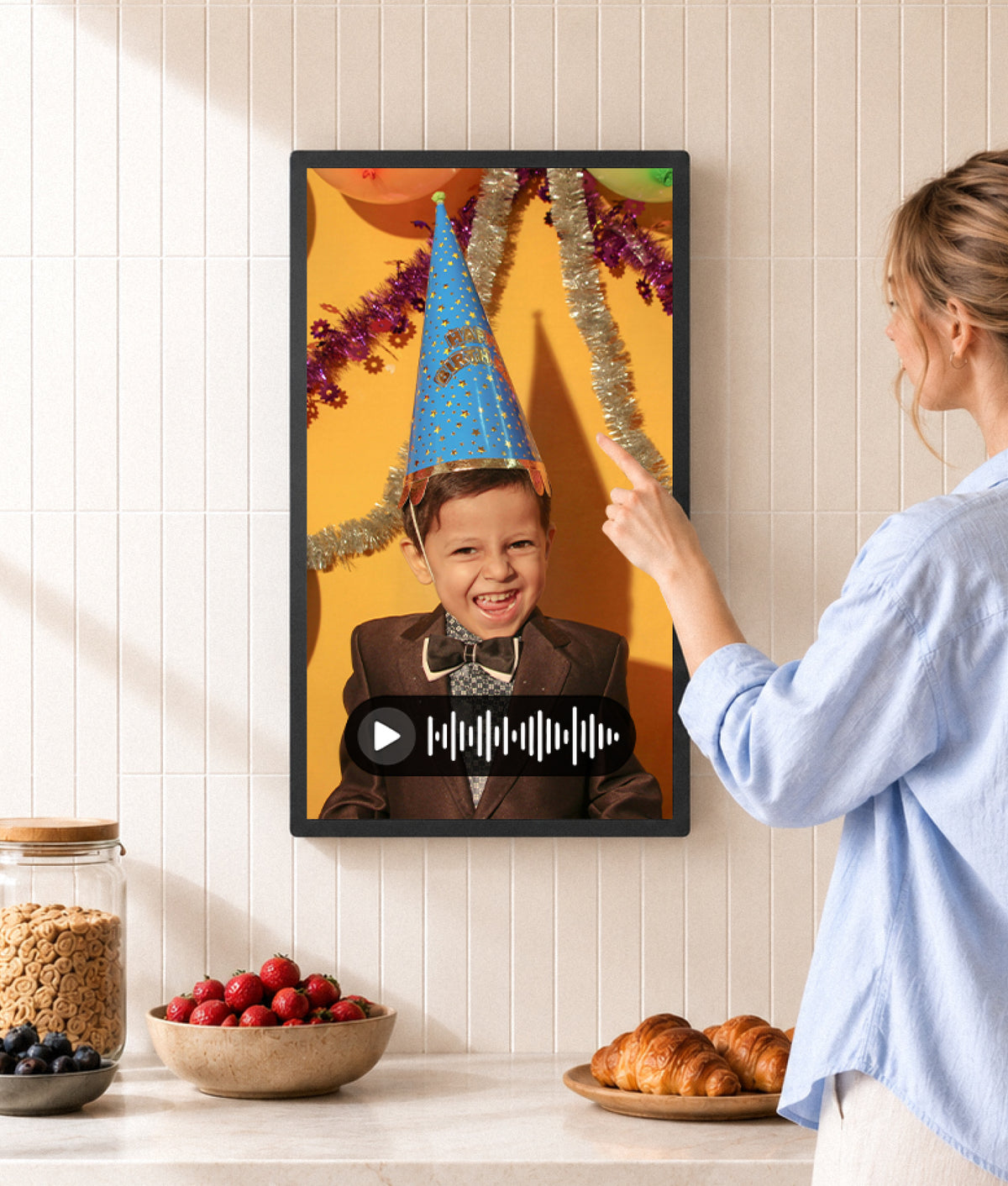 Cozyla 32-inch digital frame